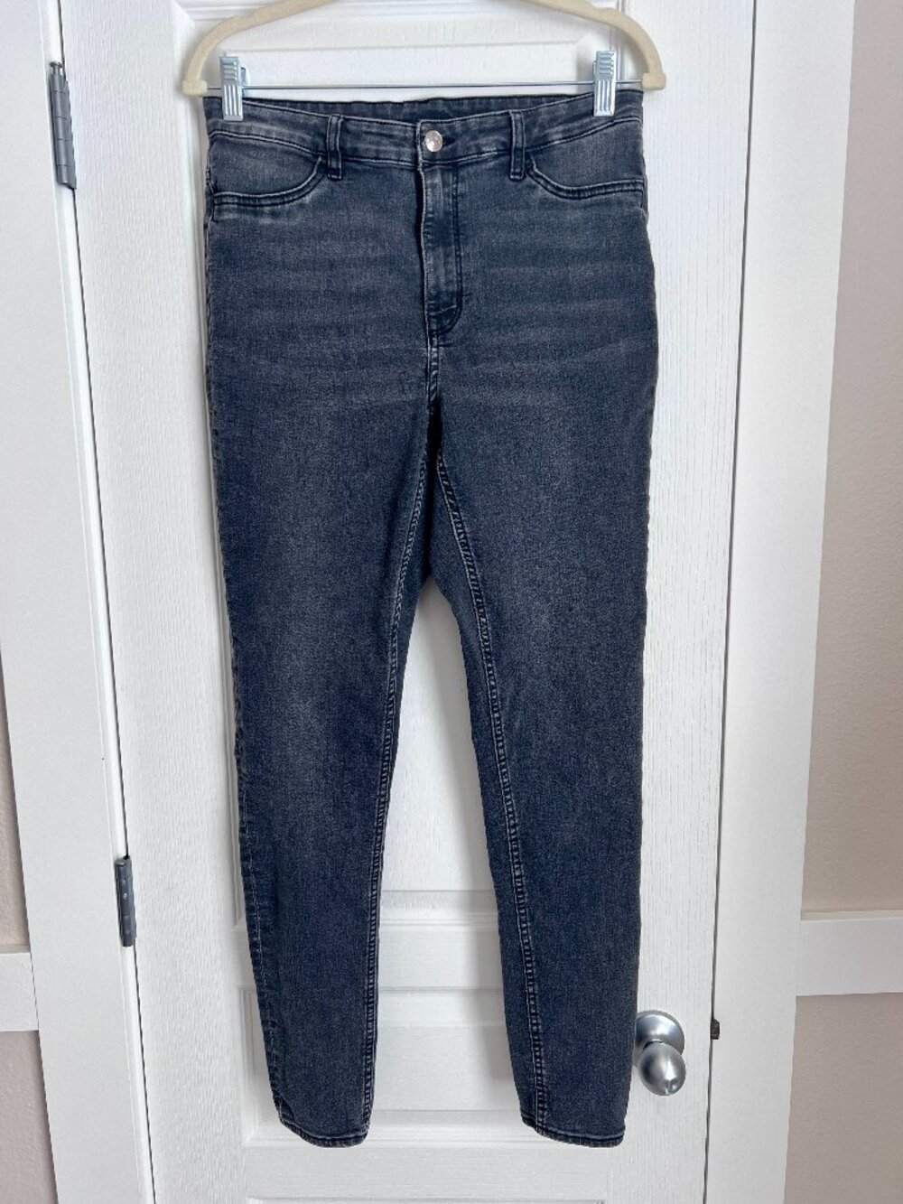 H&M Divided Dark Gray High-Waisted Skinny Jeans - Size 10